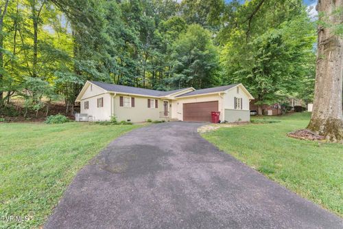 10 Okeechobee Dr, Johnson City, TN, 37604-7114 | Card Image