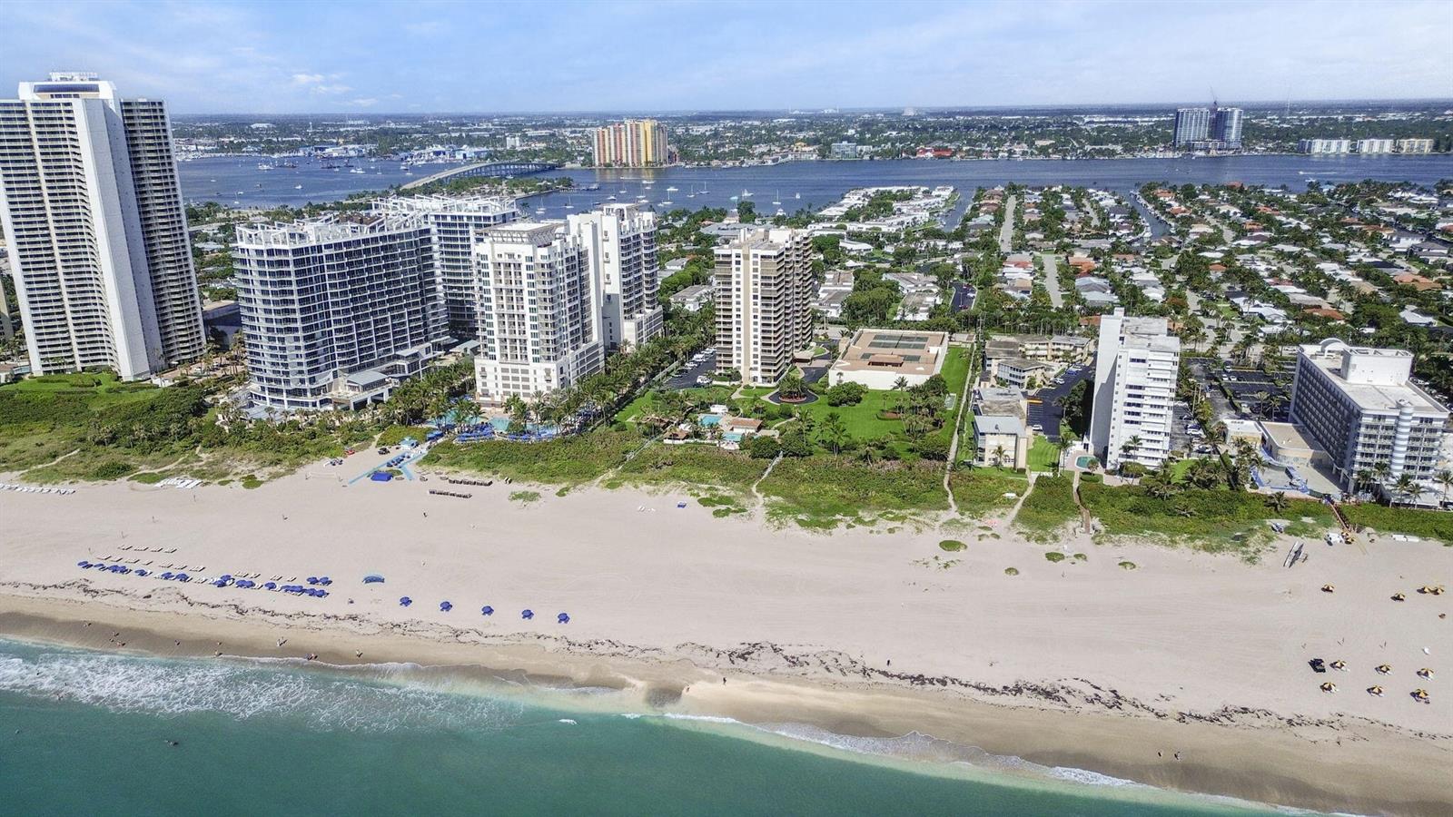 Residential Lease in Singer Island 3