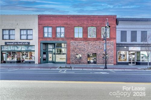 21 E A St, Newton, NC, 28658-3301 | Card Image