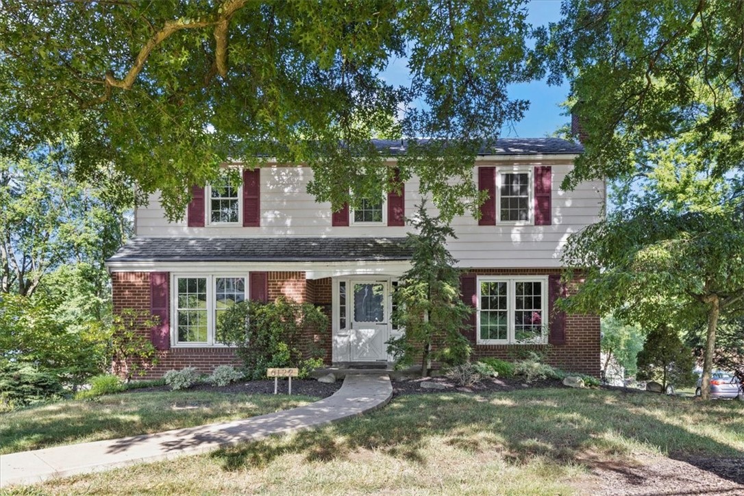 Boxer Dr, Bethel Park, PA 15102