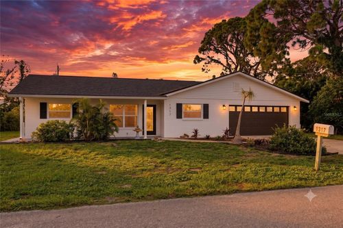 1317 Ringtail Rd, Venice, FL, 34293-4814 | Card Image