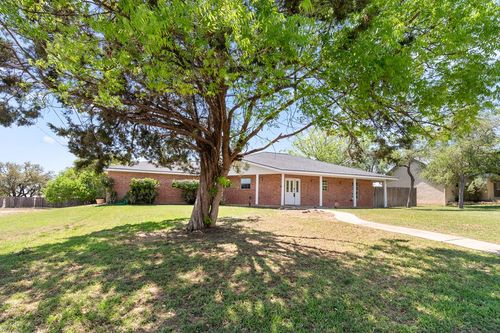 200 Red Oak Ln, Ingram, TX, 78025-3609 | Card Image