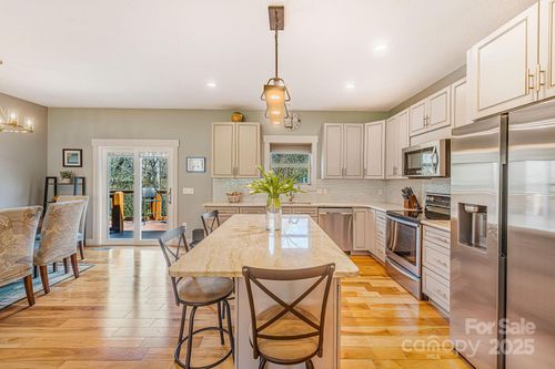 223 Reilly Dr, Leicester, NC, 28748-9501 | Card Image