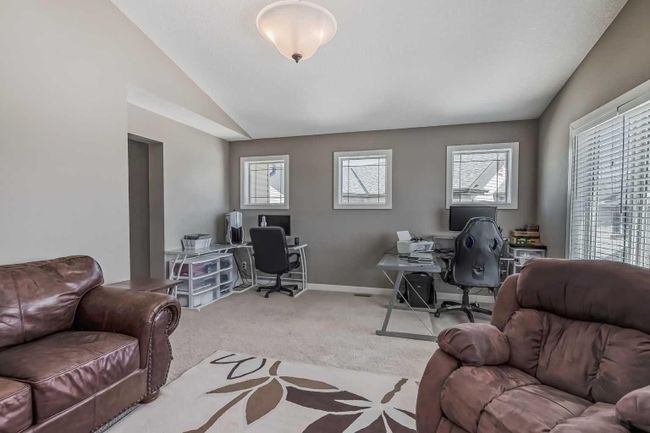 84 Tuscany Summit Terrace Nw, Home with 3 bedrooms, 2 bathrooms and 4 parking in Calgary AB | Image 40