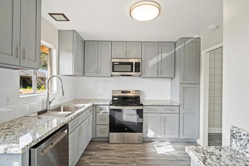 225 E Fiesta Grn, Port Hueneme, CA, 93041-1909 | Card Image