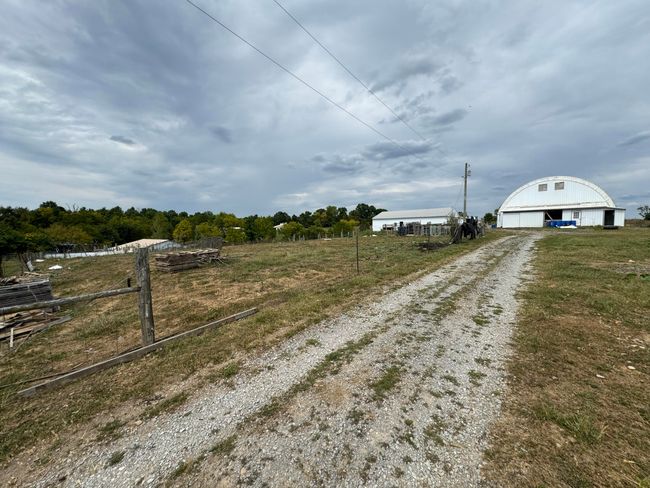 2076 Bald Hill Rd, Home with 5 bedrooms, 1 bathrooms and null parking in Hillsboro KY | Image 14