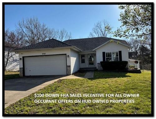 2702 S 14th St, Ozark, MO, 65721-7368 | Card Image