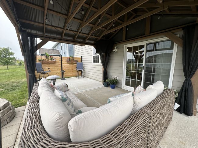 Walk out patio | Image 43