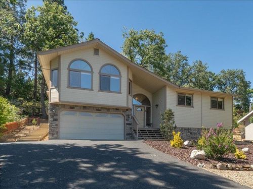 694 Forest Meadows Dr, Murphys, CA, 95247-9530 | Card Image