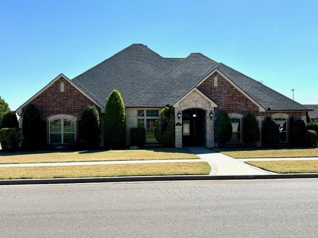 Fairway Dr, Weatherford, OK 73096