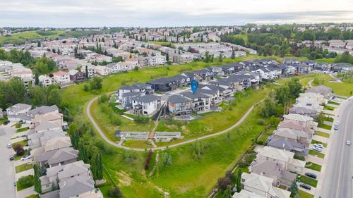 128 Hampstead Mews Nw, Calgary, AB, T3A2Z5 | Card Image