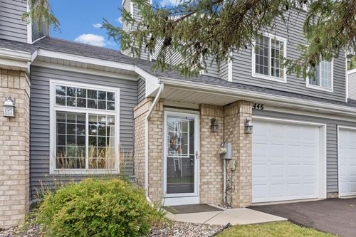 446 Mission Hills Way E, Chanhassen, MN, 55317-7705 | Card Image