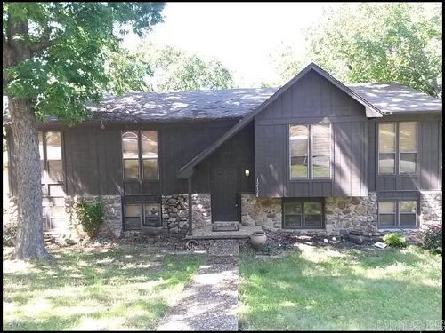 12124 Shawnee Forest Dr, Little Rock, AR, 72212-2328 | Card Image