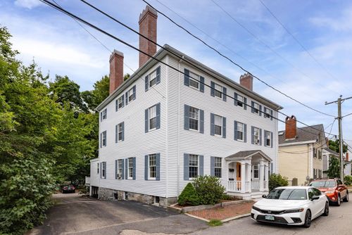 4-64 Austin Street, Portsmouth, NH, 03801 | Card Image