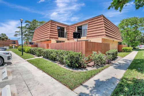 238-238 Charter Way, West Palm Beach, FL, 33407-6652 | Card Image
