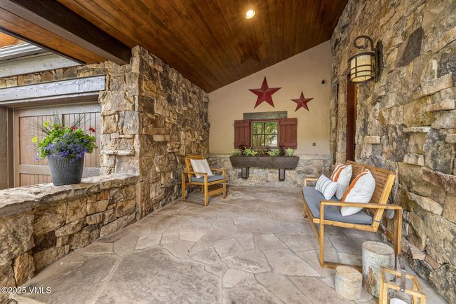 922 June Creek Rd, Home with 3 bedrooms, 4 bathrooms and null parking in Edwards CO | Image 4