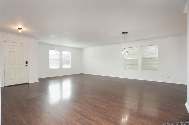 213 Hinge Loop, House other with 4 bedrooms, 3 bathrooms and null parking in Cibolo TX | Image 5