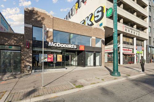 2nd-fl-298 Spadina Ave, Toronto, ON, M5T2E7 | Card Image