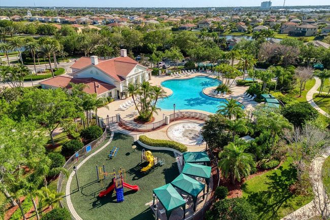 12802 Sw Lake Fern Cir, Condo with 2 bedrooms, 2 bathrooms and null parking in Port St. Lucie FL | Image 35