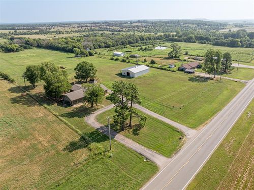 2104 E Columbia St, Okemah, OK, 74859-5207 | Card Image