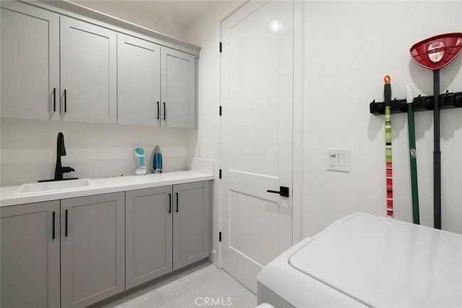2nd Floor Laundry | Image 22
