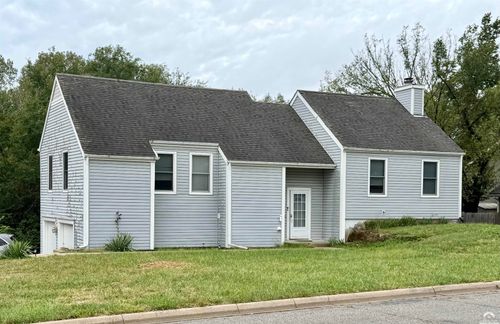 3700 Harvard Rd, Lawrence, KS, 66049-3308 | Card Image
