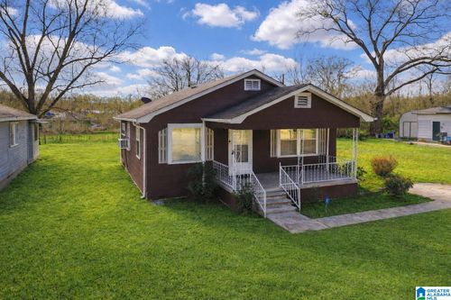 1820 Short 12th St N, Bessemer, AL, 35020-4558 | Card Image