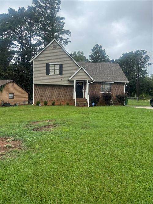 9386 Woodknoll Ln, Jonesboro, GA, 30238-5746 | Card Image