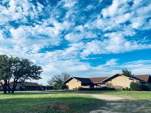 310 Lori Ln, Brownwood, TX, 76801-7505 | Card Image