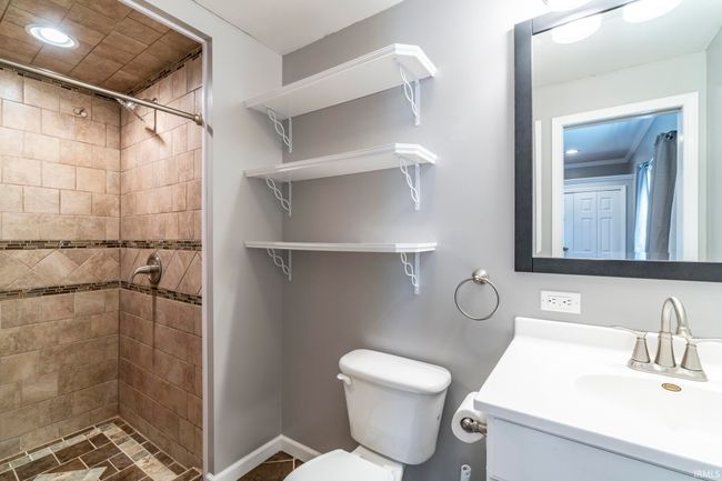 152 W Randolph St, House other with 4 bedrooms, 3 bathrooms and null parking in Nappanee IN | Image 24