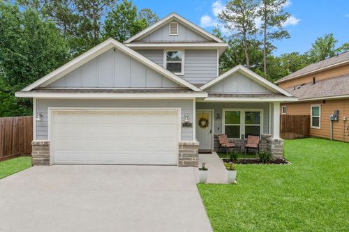 719 Cherokee Dr, Montgomery, TX, 77316-6194 | Card Image