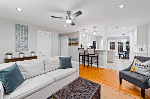 5614 Shoalwood Ave, Austin, TX, 78756-1624 | Card Image