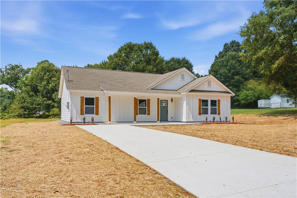 Residential in Hiram 3