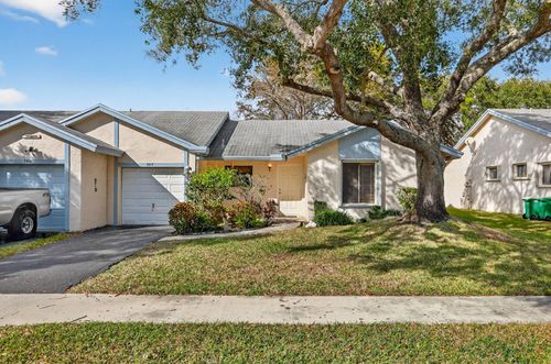 7917 Nw 62nd Ct, Tamarac, FL, 33321-4625 | Card Image