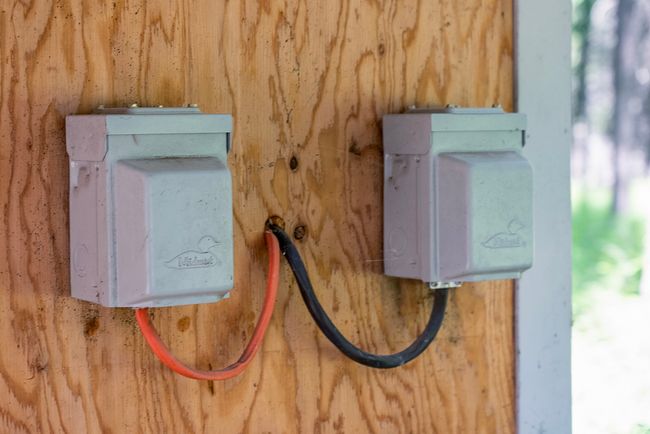 30 AMP & 50 AMP setup for RVs | Image 28