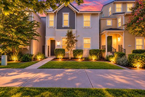 11013 International Drive, Rancho Cordova, CA, 95670 | Card Image
