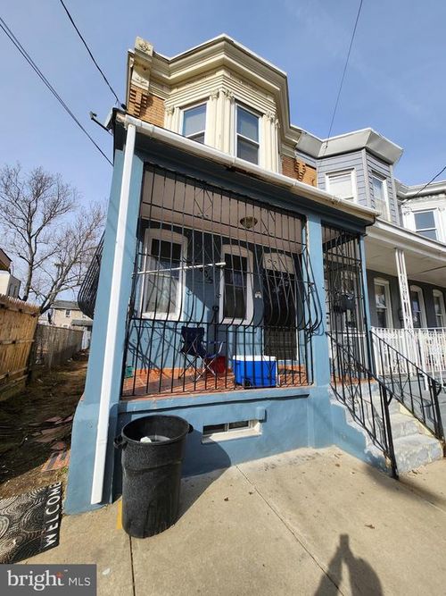 2805 Polk Ave, CAMDEN, NJ, 08105-4019 | Card Image