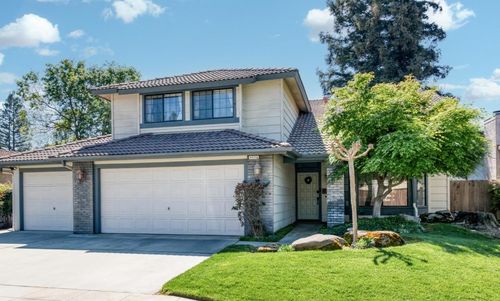 4075 W Los Altos Ave, Fresno, CA, 93722-3502 | Card Image