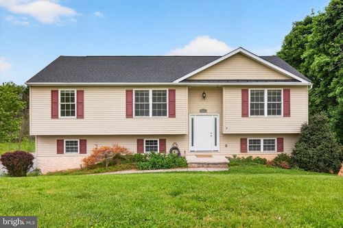129 High St, FELTON, PA, 17322-9031 | Card Image