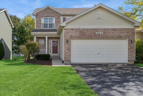 1823 S Fallbrook Dr, Round Lake, IL, 60073-5600 | Card Image