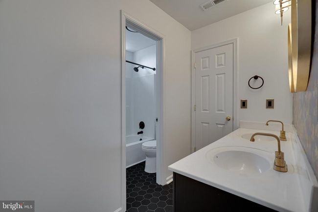 40 General Semmes Ct, House other with 4 bedrooms, 3 bathrooms and null parking in HARPERS FERRY WV | Image 37