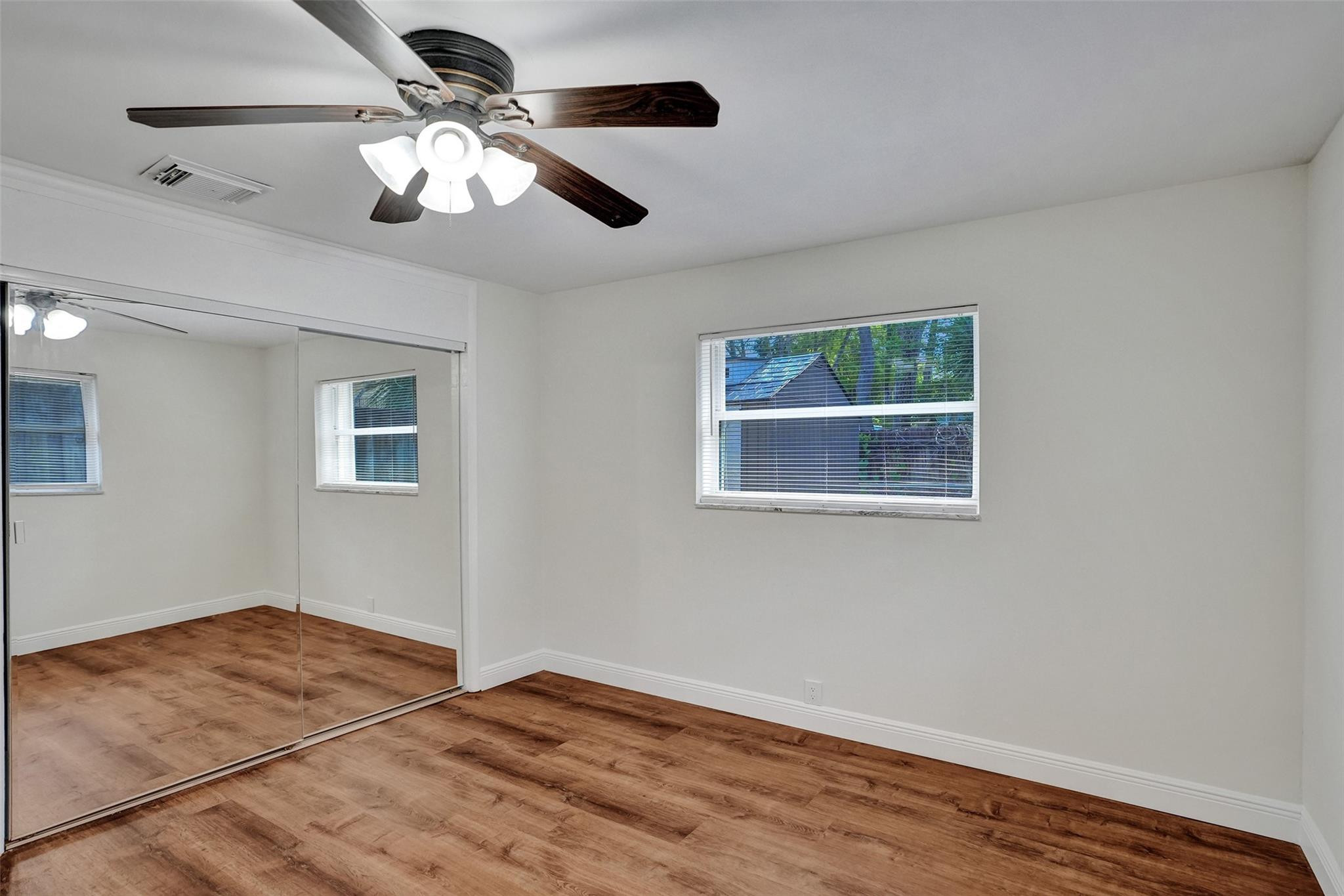 Residential Lease in Oakland Park 3