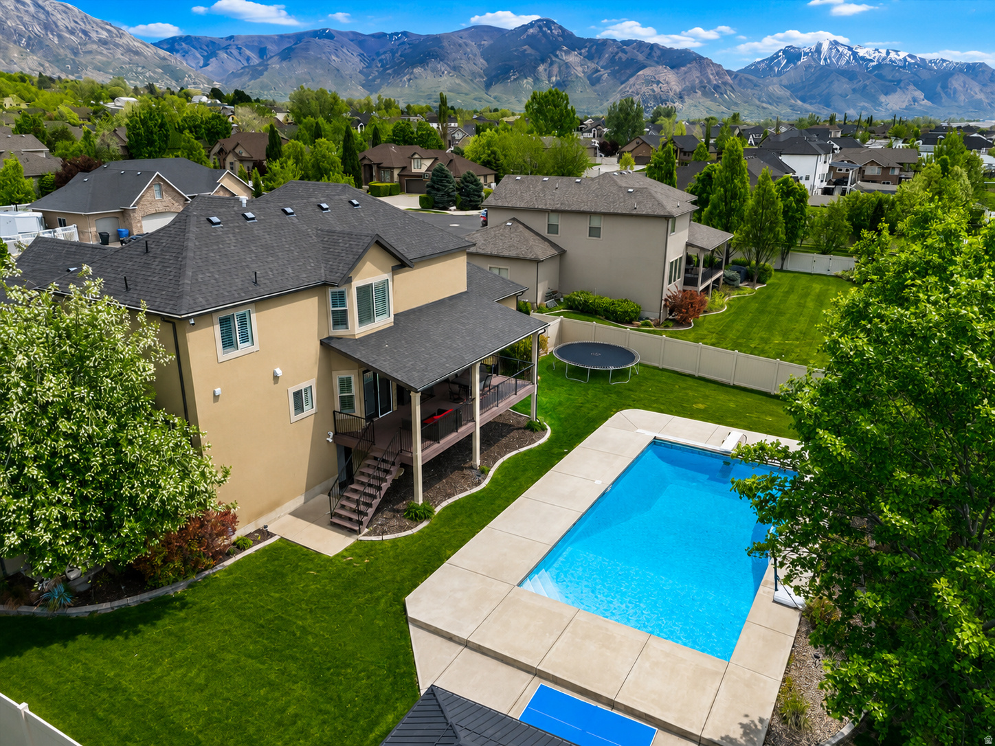 Residential in Pleasant View 2