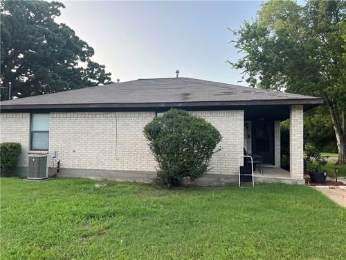 1006 Boulevard St, Bryan, TX, 77803-1717 | Card Image