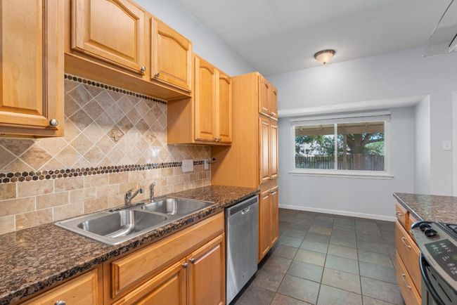 1102 Ivybridge Dr, House other with 3 bedrooms, 2 bathrooms and 2 parking in Pflugerville TX | Image 10