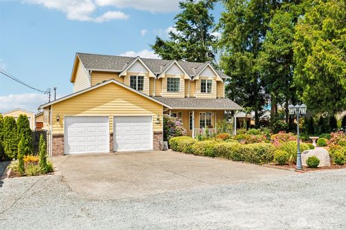 317 Melissa St, Camano Island, WA, 98282-8635 | Card Image