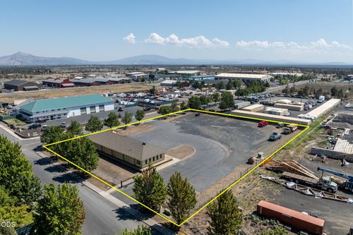 778 Ne 11th St, Redmond, OR, 97756-1435 | Card Image