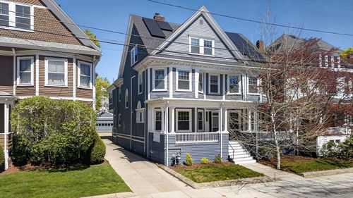 6 Hampshire St, Everett, MA, 02149-3702 | Card Image