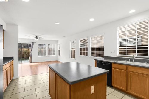 32773 Folklore Loop, Union City, CA, 94587-9999 | Card Image