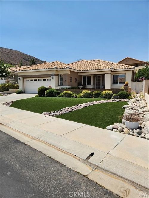 2036 Melbourne Cir, Banning, CA, 92220-6642 | Card Image